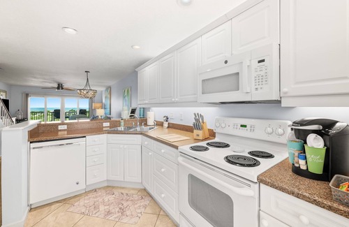 Butler Beach Condo | OCEANFRONT 2 bed/2.5 bath Townhouse! Pool & Tennis
