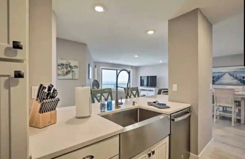 Flagler Beach Condo | Oceanfront, 2 bed condo. Pool. Amazing views from all rooms of Ocean and beach
