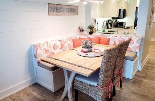 Crescent Beach Condo | Oceanfront 2 Bedroom Townhouse Summerhouse 303