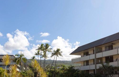 Kahaluu Bay House | Oceanfront 2-Bedroom Condo in Kailua-Kona