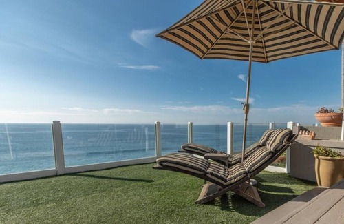Leucadia House | OCEANFRONT! 2 Suites +n 1bdrm&ba! BEACH HOUZ!
