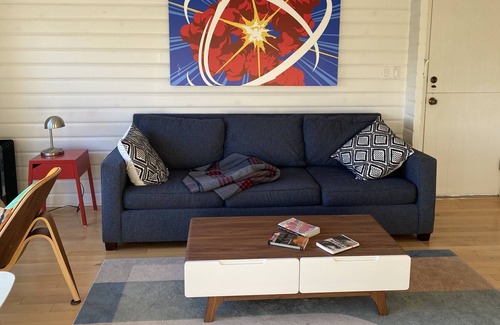 Bolinas House | Oceanfront 2bd modern log cabin in Bolinas