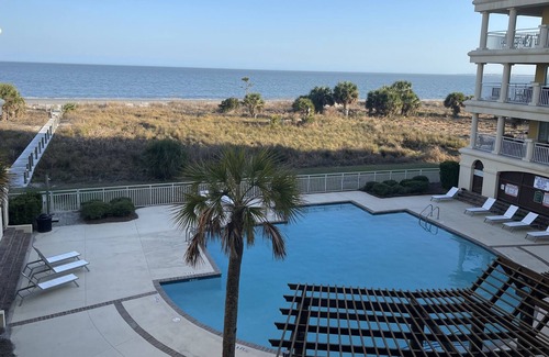 Daufuskie Island Condo | Oceanfront, 3 bedroom/bath, land transportation Included!