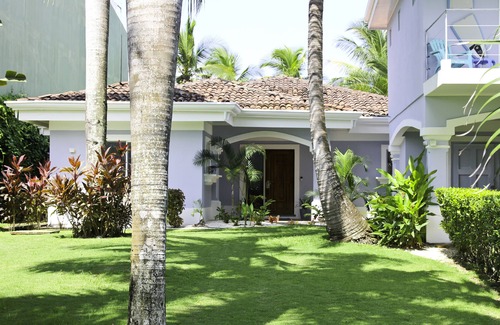 Playa Hermosa Villa | Oceanfront 3BR Villa with Private Pool on Playa Hermosa just 5 mins form Jaco