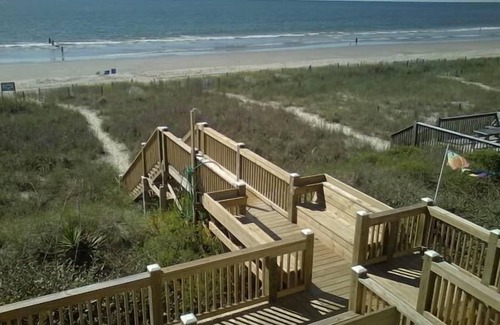 Holden Beach House | Oceanfront 4-8 Bedroom Duplex ("Sunrise" - Top)