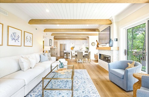 South Beach Condo | Oceanfront, All New! 3rd Floor, 2BR/2 BA, Updated, Open Plan & Super Stylish