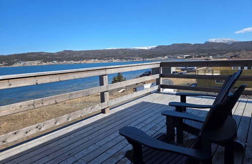 Rocky Harbour Apartment | Oceanfront Apartment, Gros Morne View in the heart of Park
