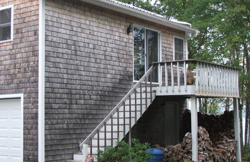 Deer Isle Apartment | Oceanfront apartment with private beach!