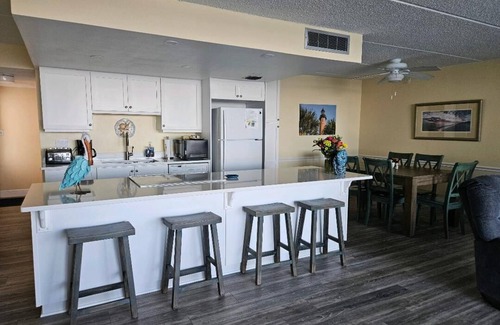 New Smyrna Beach Condo | Oceanfront * Awesome View * The Pelican *2 pools