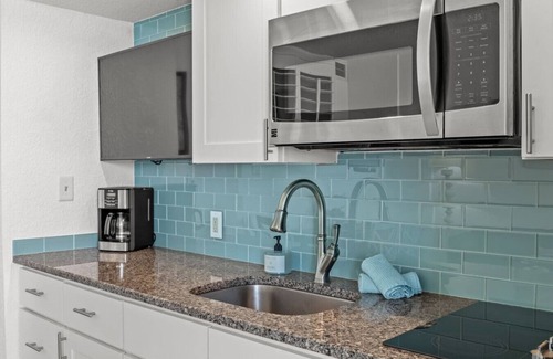 Windy Hill Condo | Oceanfront Balcony - Pools - Kitchen - Hot tubs