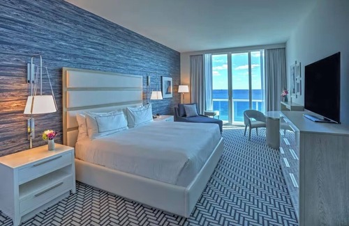 Central Beach Hotel | Oceanfront Balcony Stay Near Las Olas Art Galleries, Shops, and Restaurants