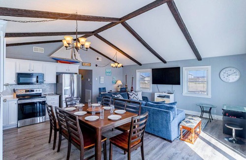 South Nags Head House | Oceanfront beach house just steps from the Atlantic in South Nags Head!