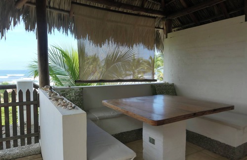 Pochomil House | Oceanfront Beach House w/Spectacular Infinity view pool +36 ft.