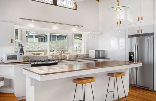 Pupukea House | OceanFront Bliss! Direct beach access to Pipeline/Eukai BeachPark