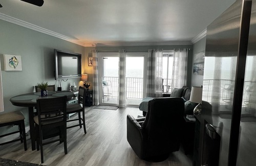 Myrtle Beach Condo | OCEANFRONT BLISS! STUNNING VIEWS-LAZY RIVER-POOL-M. BEACH RESORT/SURFSIDE! A505!