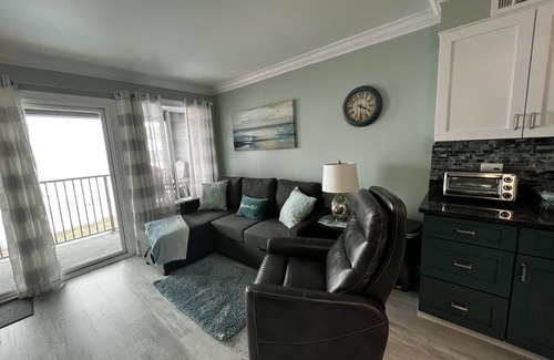Myrtle Beach Condo | OCEANFRONT BLISS! STUNNING VIEWS-LAZY RIVER-POOL-M. BEACH RESORT/SURFSIDE! A505!