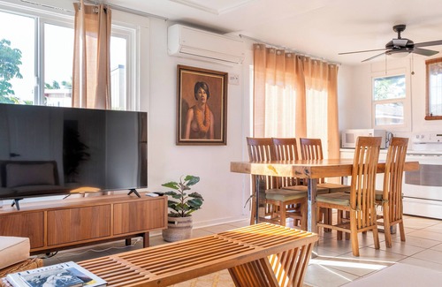 Ewa House | Oceanfront Bungalow with Gated Entry and Pet Friendly