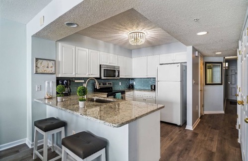 Ash Condo | OCEANFRONT Clean Updated Condo in Ashworth in OD