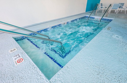 Crescent Beach Condo | Oceanfront condo w/balcony & pools
