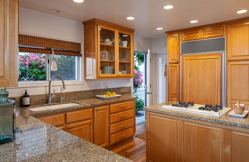 Santa Ana Heights House | Oceanfront.Classic.Stylish single family beach house. No crazy boardwalk.