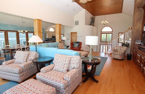 Corolla Light House | OCEANFRONT, Comm Pools, Ocean Views, 102, Summers Getaway