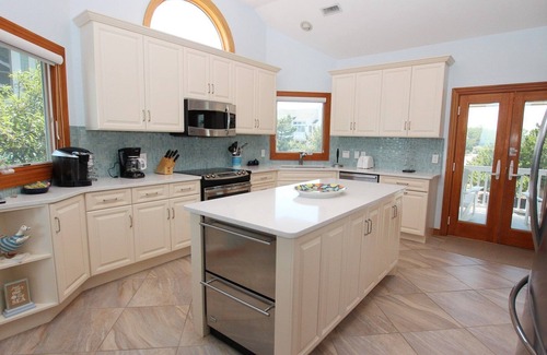 Corolla Light House | OCEANFRONT, Comm Pools, Ocean Views, 102, Summers Getaway