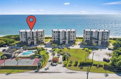 Floridana Beach Condo | Oceanfront condo with private beach, pool and tennis court, elevator.