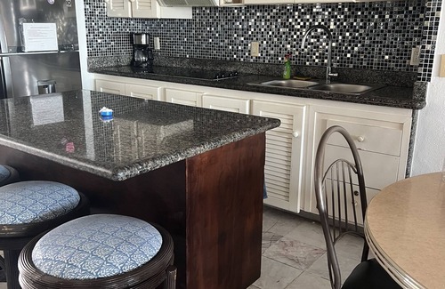 Ixtapa Condo | Oceanfront Condo 501- 2 Bedrooms, 2 Bath (Sleeps 2-6)