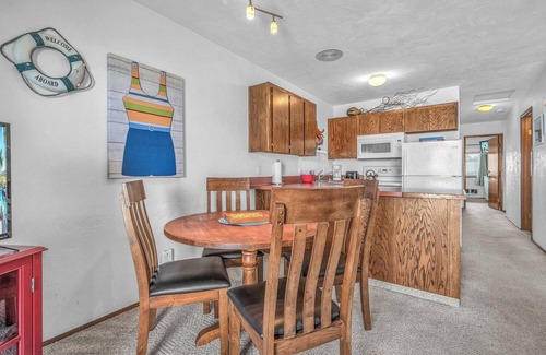 Newport Condo | Oceanfront Condo Amazing Views, Charming Nautical Theme, Covered Deck