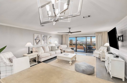 Holiday Isle Condo | Oceanfront Condo at Aegean Beach Resort 102
