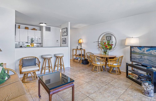 Kihei Condo | Oceanfront Condo at Sugar Beach Resort- Stunning Sunsets and Beach Front