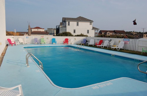 South Nags Head Condo | Oceanfront condo in OBX Fully Renovated 2 Bedroom, 2 Bath Condo On The Beach