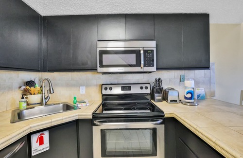 Cape Caneveral Beach Gardens Condo | Oceanfront Condo with Shared Pool and Hot Tub, Ocean View, and High-Speed WiFi