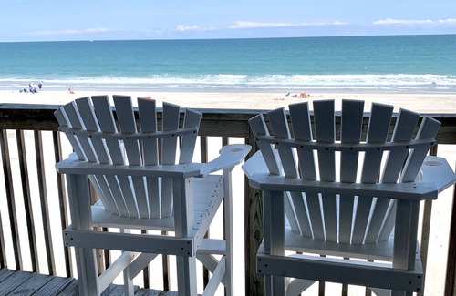 Topsail Beach Condo | Oceanfront Condo Queen’s Grant - WiFi, Pool, Boat Ramp & Dock