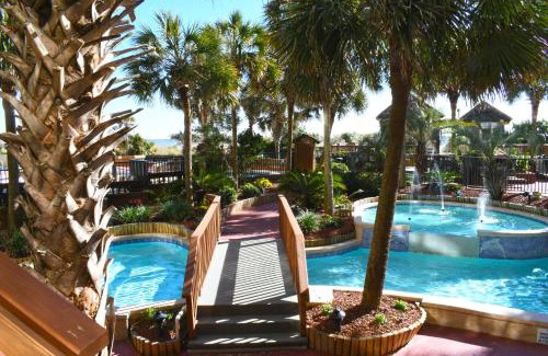 Windy Hill Apartment | Oceanfront condo w beach & pools