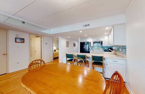 Midtown Ocean City Condo | Oceanfront Condo with Patio, Beach Access, Central AC, WiFi & Washer/Dryer