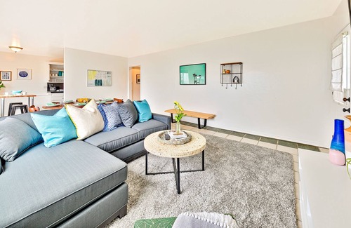 Village of La Jolla Condo | Oceanfront condo with amazing views, outdoor entertaining, cross street to beach