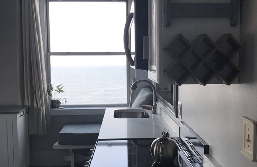 Atlantic City Condo | Oceanfront Corner, Indoor Pool/Hot Tub/Gym located on the Boardwalk, Renovated