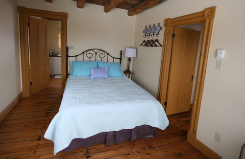 Indian Harbour Cottage | Oceanfront Cottage - 1 minute from Peggy's Cove