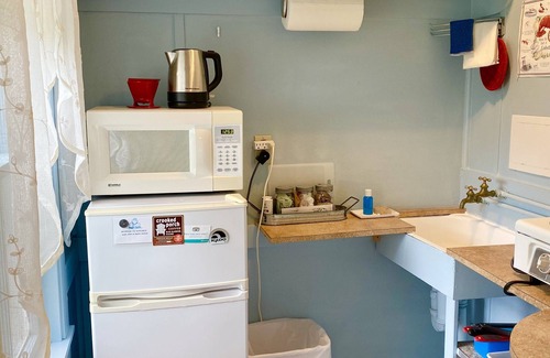 Salsbury Cove Cottage | Oceanfront Cottage at Acadia National Park, Bar Harbor/Piper Cottage