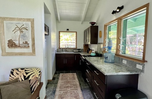 Opihikao Cottage | Oceanfront Cottage in Scenic 'Old Hawaii' - the Original Rainbow Dreams Cottage