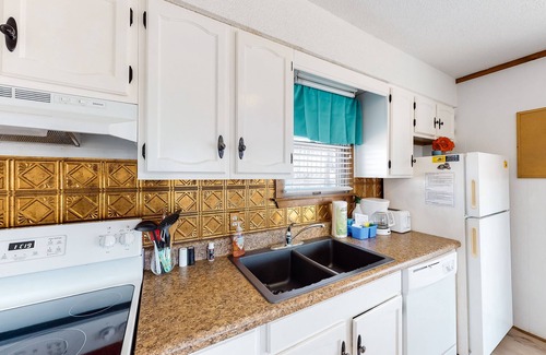 Buxton House | Oceanfront, Dog-Friendly House w/Shared Pool, Free WiFi, Ocean Views