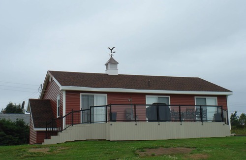 Tancook Islands House | Oceanfront Elegant Home with Games Room On Picturesque Big Tancook Island
