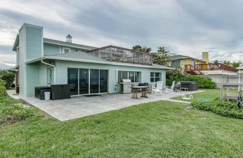 Floridana Beach House | Oceanfront Elegance - Luxurious 6BR Beach House with Hot tub & spacious Balcony and Breathtaking Views!