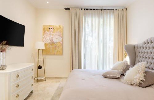 Torrenova Villa | Oceanfront Elegance Villa with Private Sea Access in Magaluf