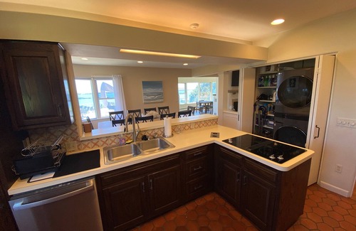 Narragansett House | Oceanfront Estate with grand views of beach/ocean for weekly or seasonal rental
