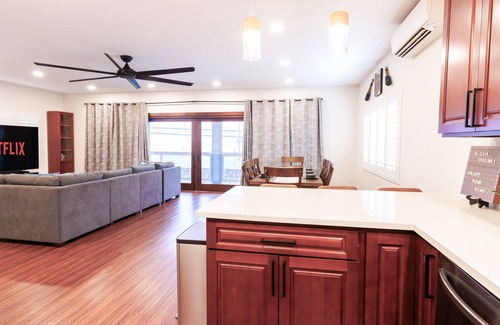Ka'a'awa House | Oceanfront Family Retreat - Views, A/C & Wi-Fi