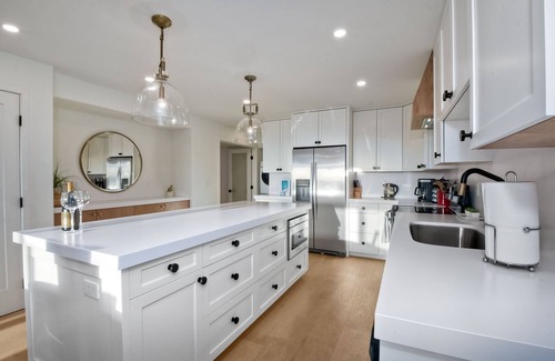 Solana Beach Condo | Oceanfront Fully Remodeled 2BR 2BA | Gated Parking