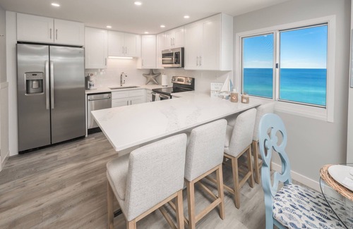 Sunnyside Condo | Oceanfront-fully renovated~next to 30A in gated community of Carillon