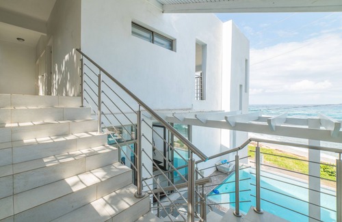 Long Bay Villa | Oceanfront/Fully Staffed/Free Parking - Getaway!